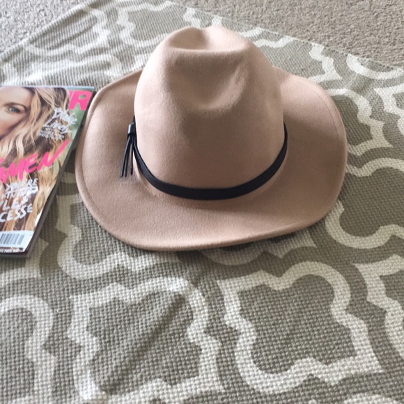 “Pengcheng,” hat - Picture 2 of 10